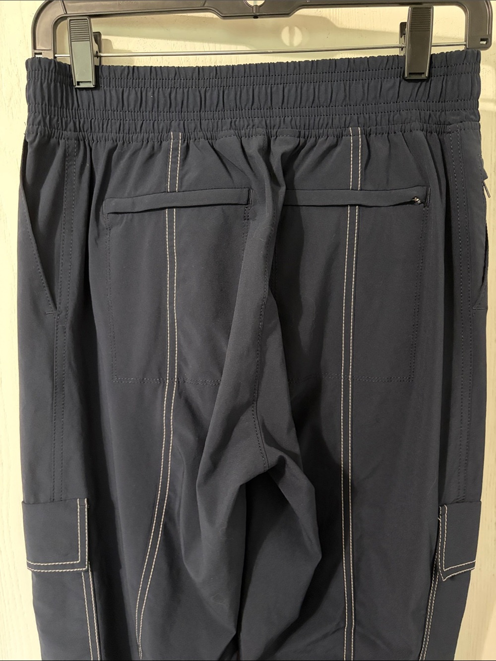 NWOT Athleta Chelsea Utility Joggers Navy Women’s Contrast Stitching Size 0 - Picture 9 of 11